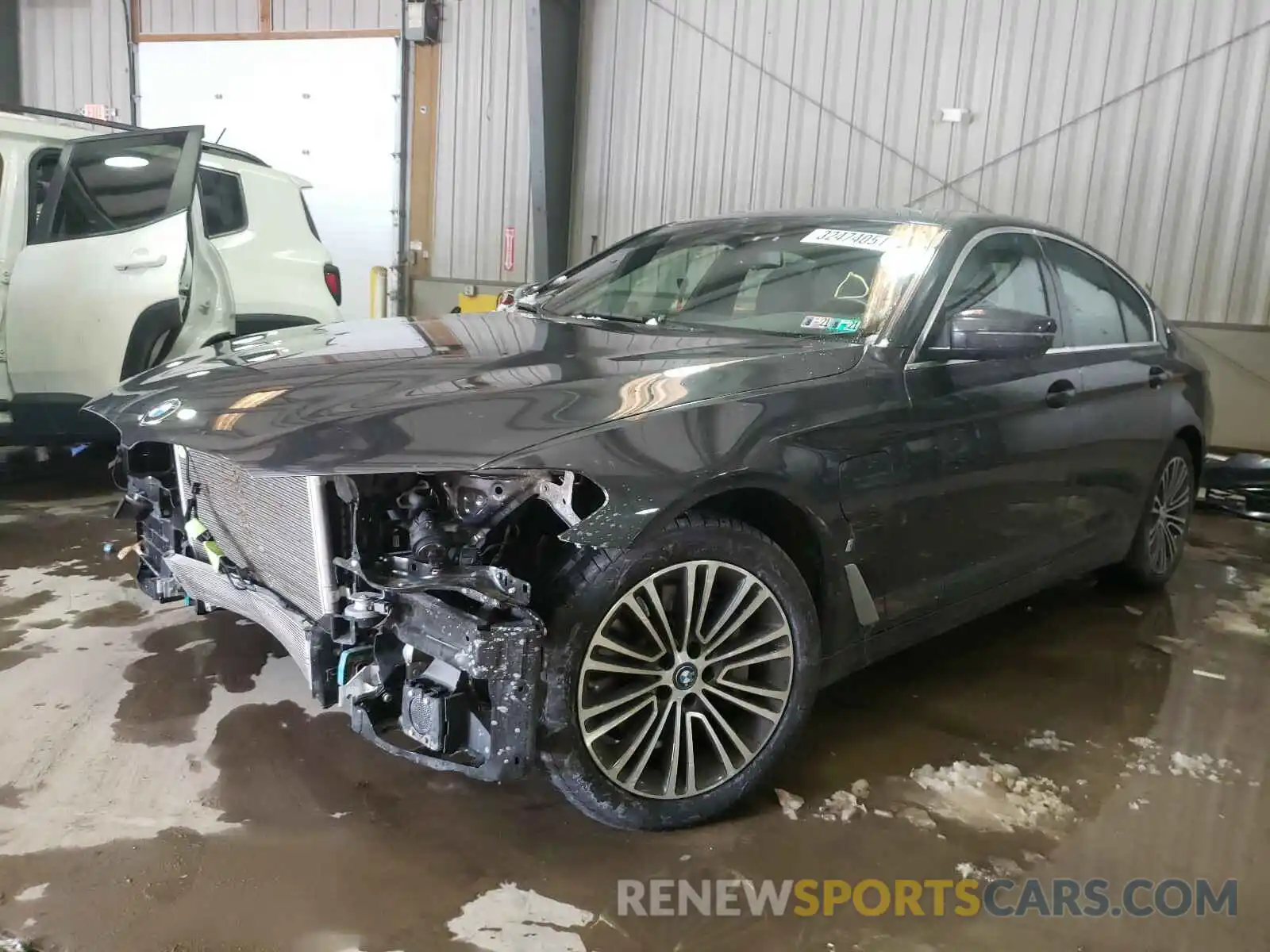 2 Photograph of a damaged car WBAJB1C57KB375822 BMW 5 SERIES 2019