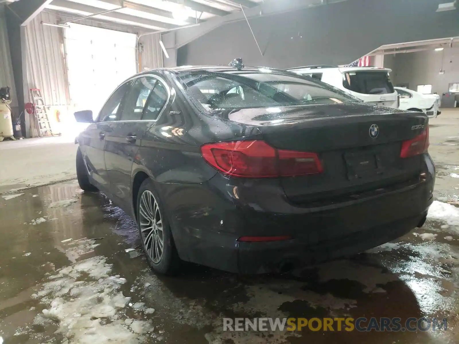 3 Photograph of a damaged car WBAJB1C57KB375822 BMW 5 SERIES 2019