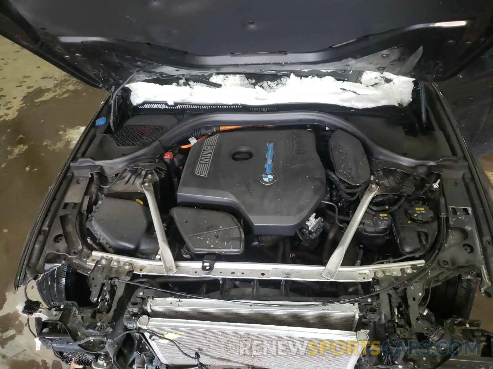 7 Photograph of a damaged car WBAJB1C57KB375822 BMW 5 SERIES 2019