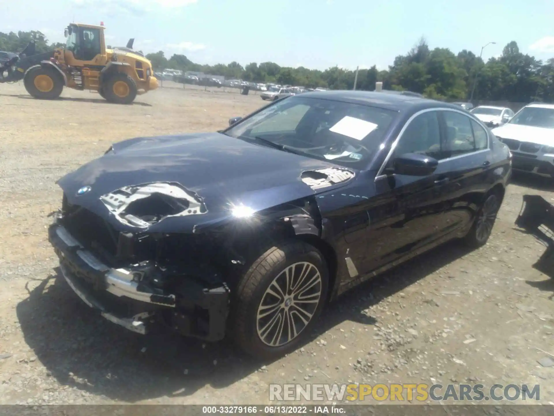 2 Photograph of a damaged car WBAJB1C57KB376498 BMW 5 SERIES 2019