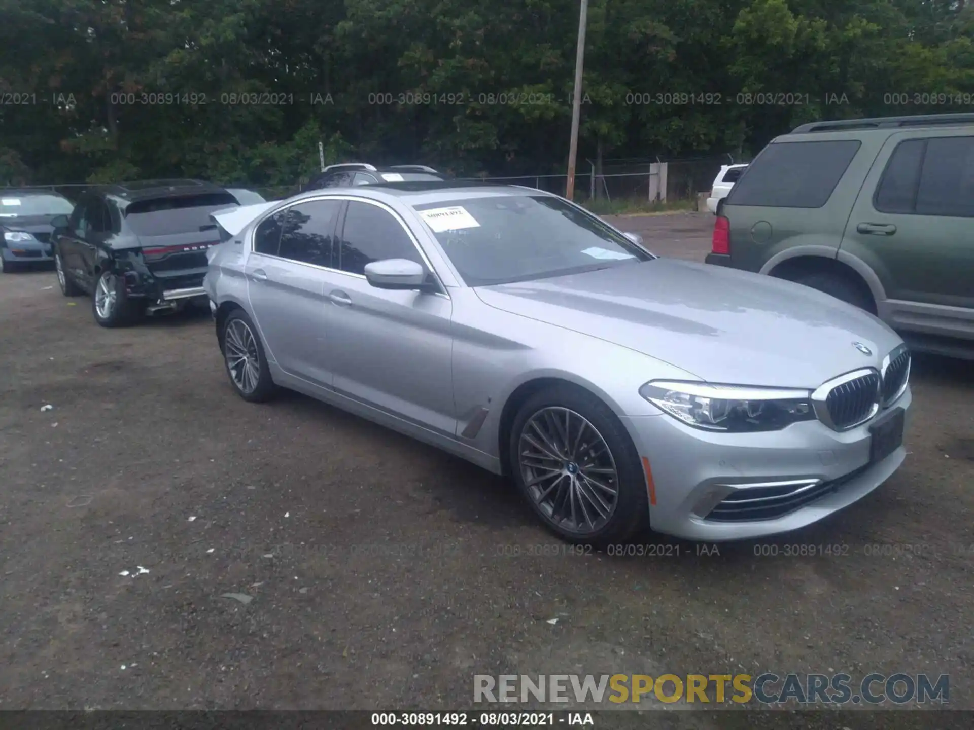 1 Photograph of a damaged car WBAJB1C59KB375885 BMW 5 SERIES 2019