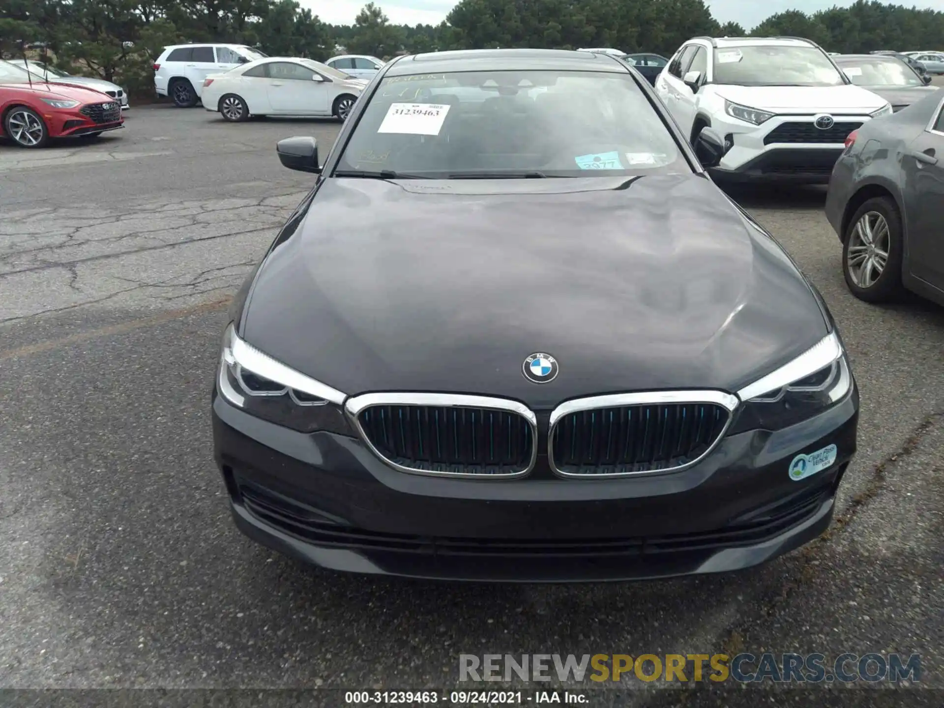 6 Photograph of a damaged car WBAJB1C5XKB375684 BMW 5 SERIES 2019