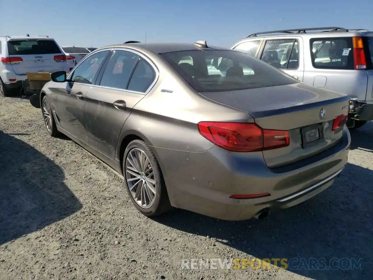 3 Photograph of a damaged car WBAJB1C5XKB375765 BMW 5 SERIES 2019