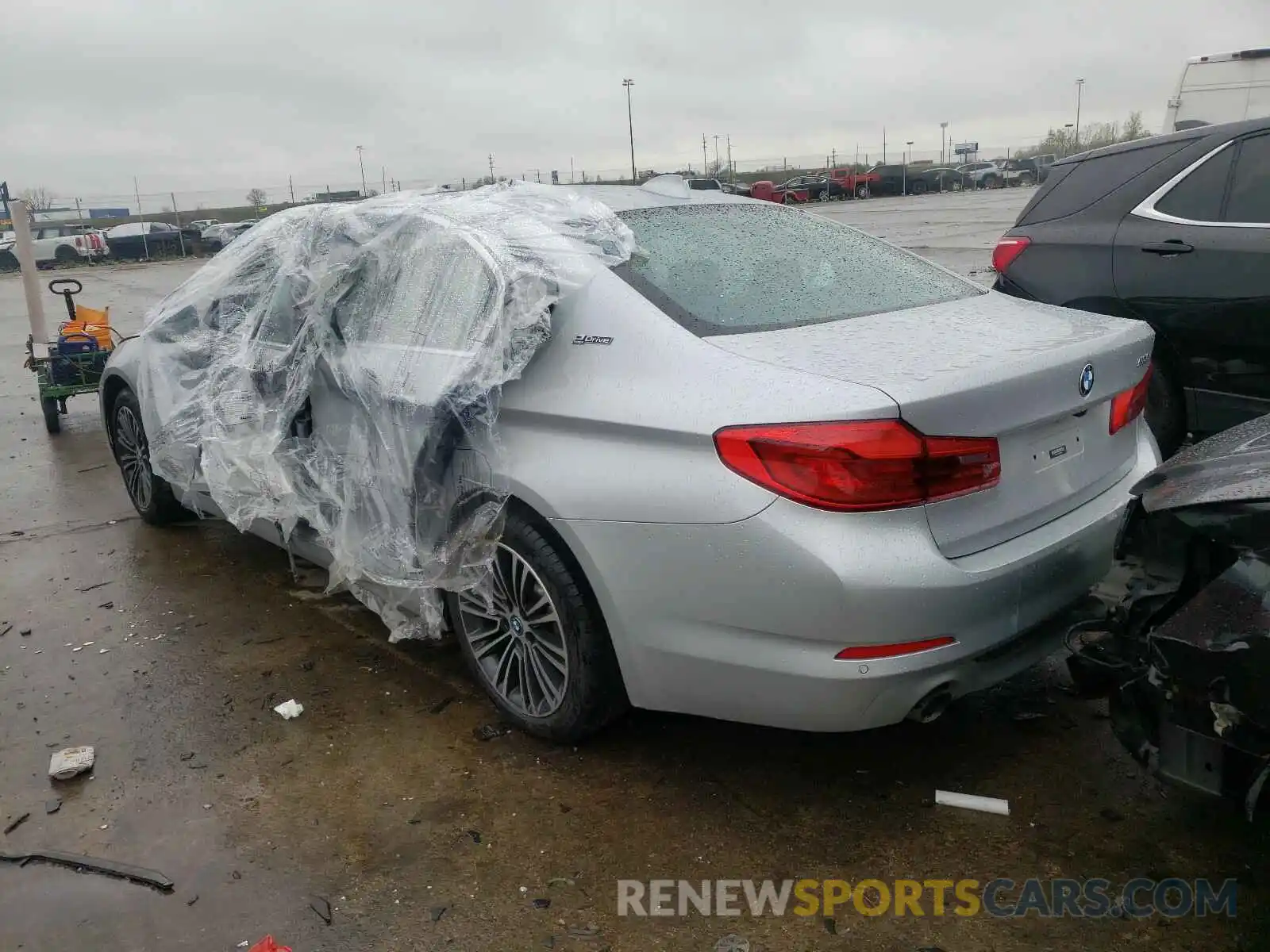 3 Photograph of a damaged car WBAJB1C5XKB375846 BMW 5 SERIES 2019