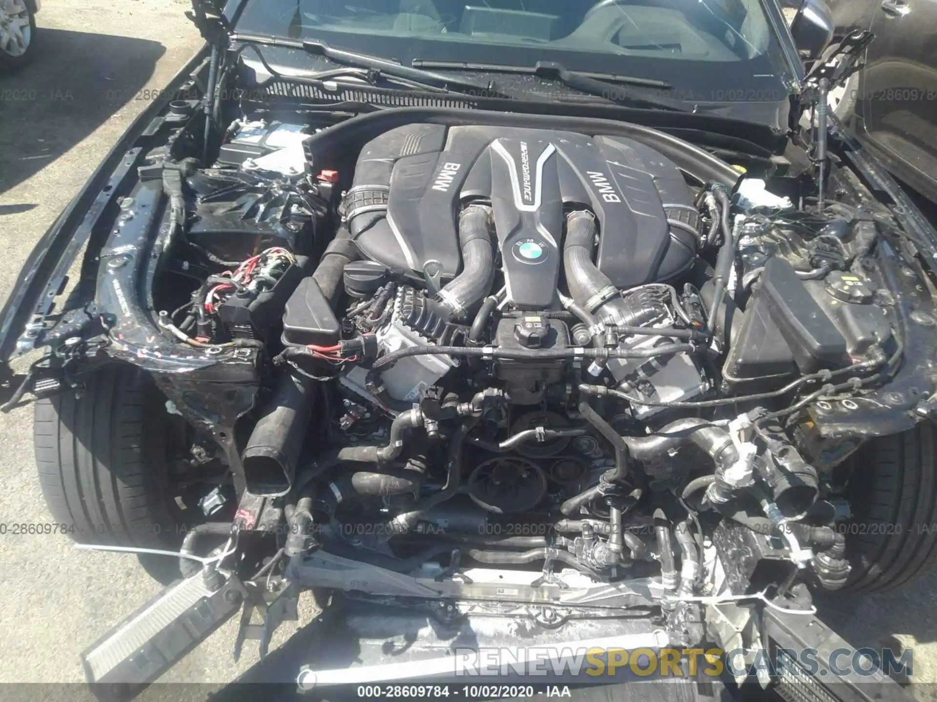 10 Фотография поврежденного автомобиля WBAJB9C54KB289222 BMW 5 SERIES 2019