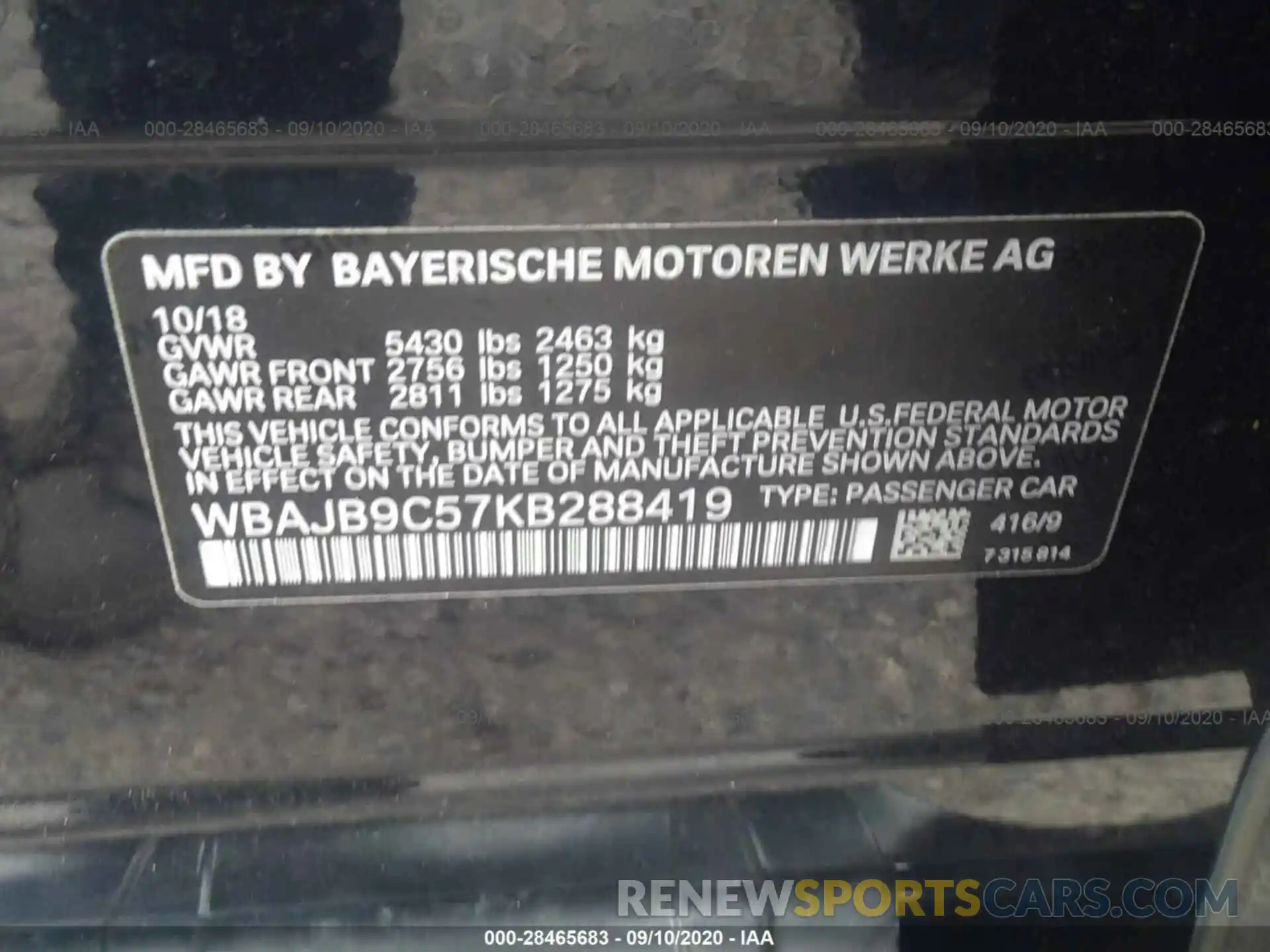 9 Photograph of a damaged car WBAJB9C57KB288419 BMW 5 SERIES 2019