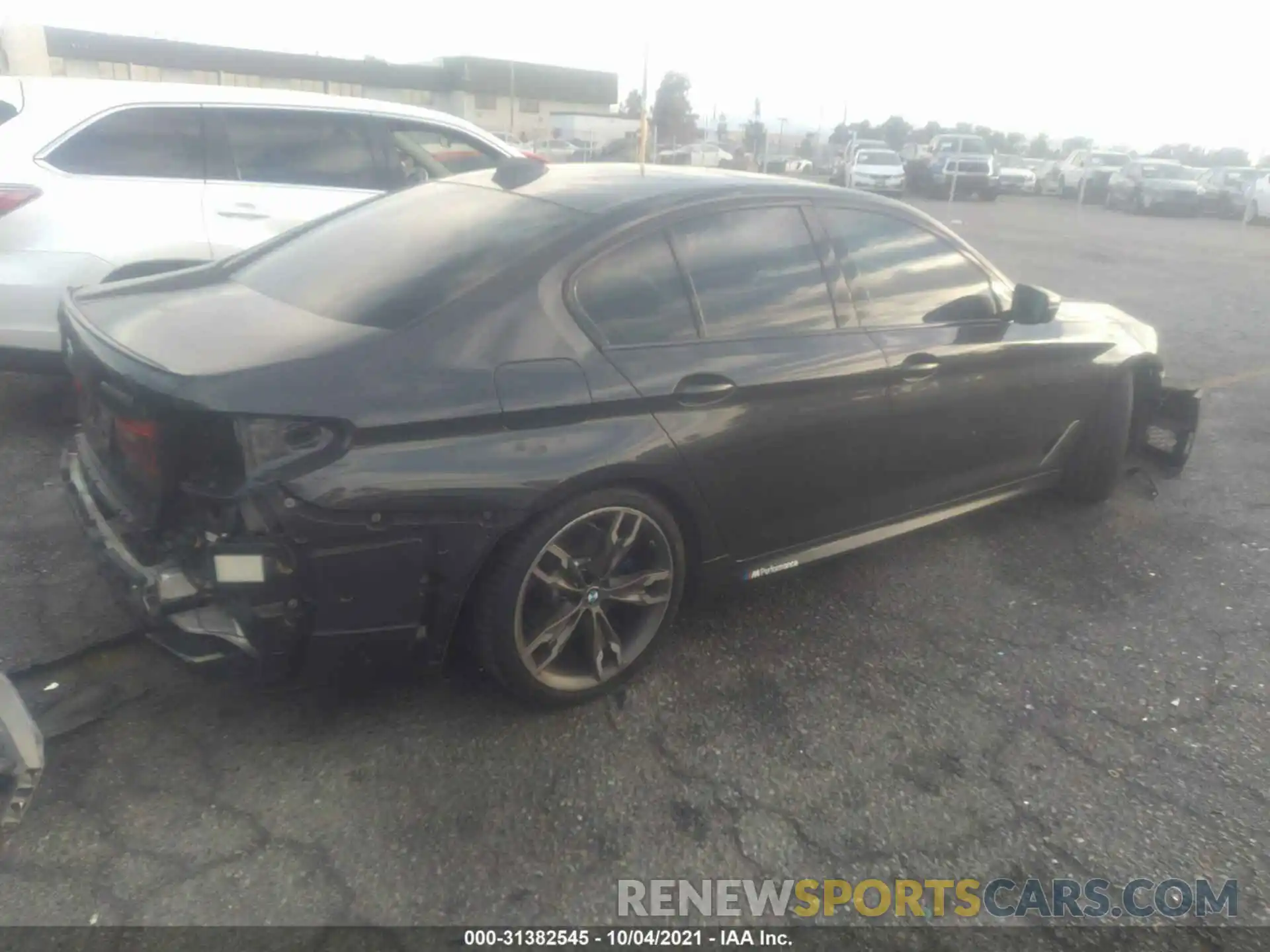 4 Photograph of a damaged car WBAJB9C58KB288428 BMW 5 SERIES 2019