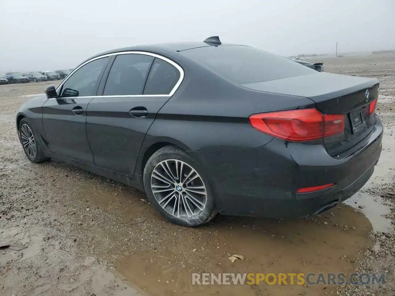 2 Photograph of a damaged car WBAJE5C50KG919627 BMW 5 SERIES 2019