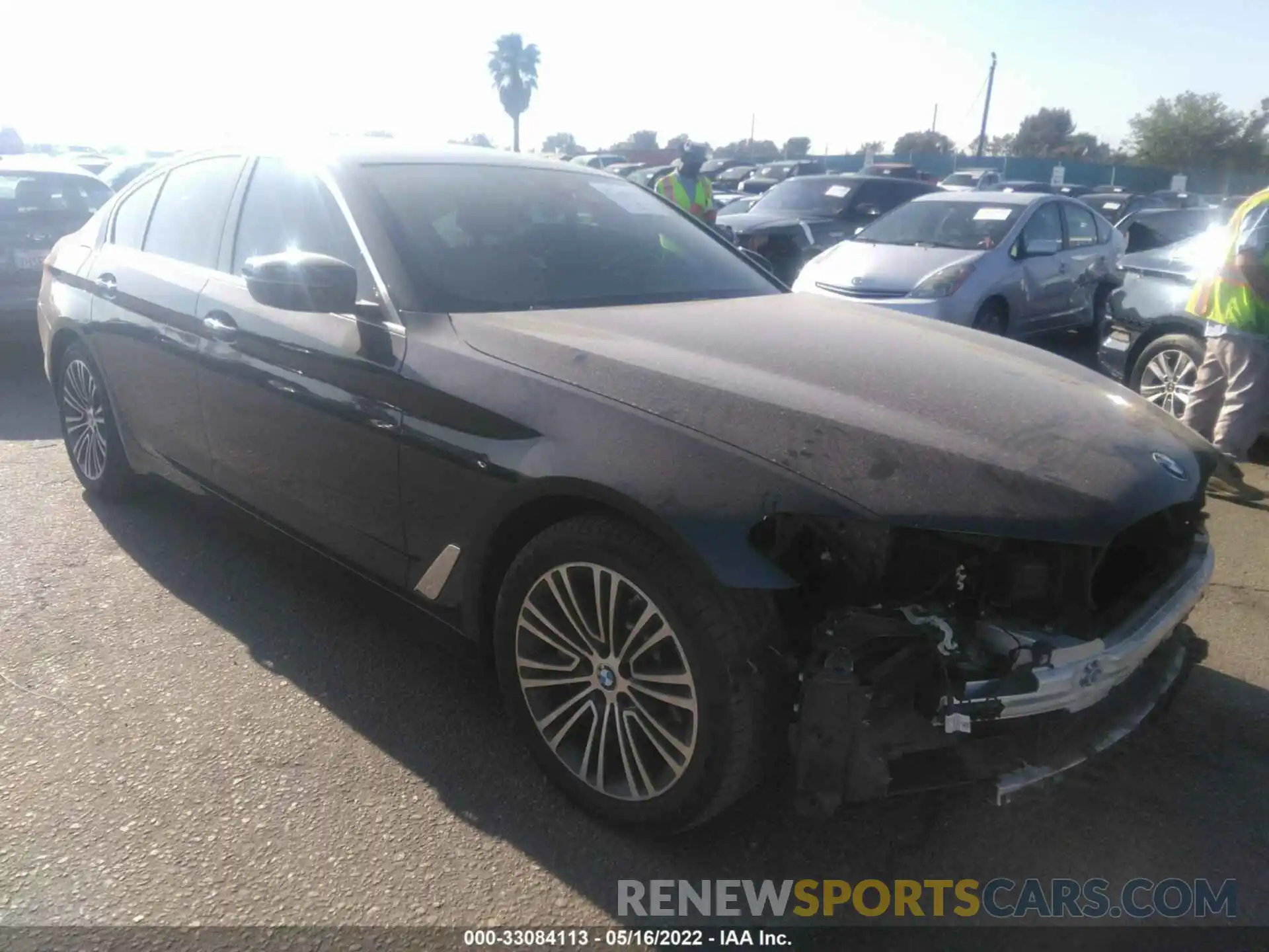 1 Photograph of a damaged car WBAJE5C50KWW03375 BMW 5 SERIES 2019