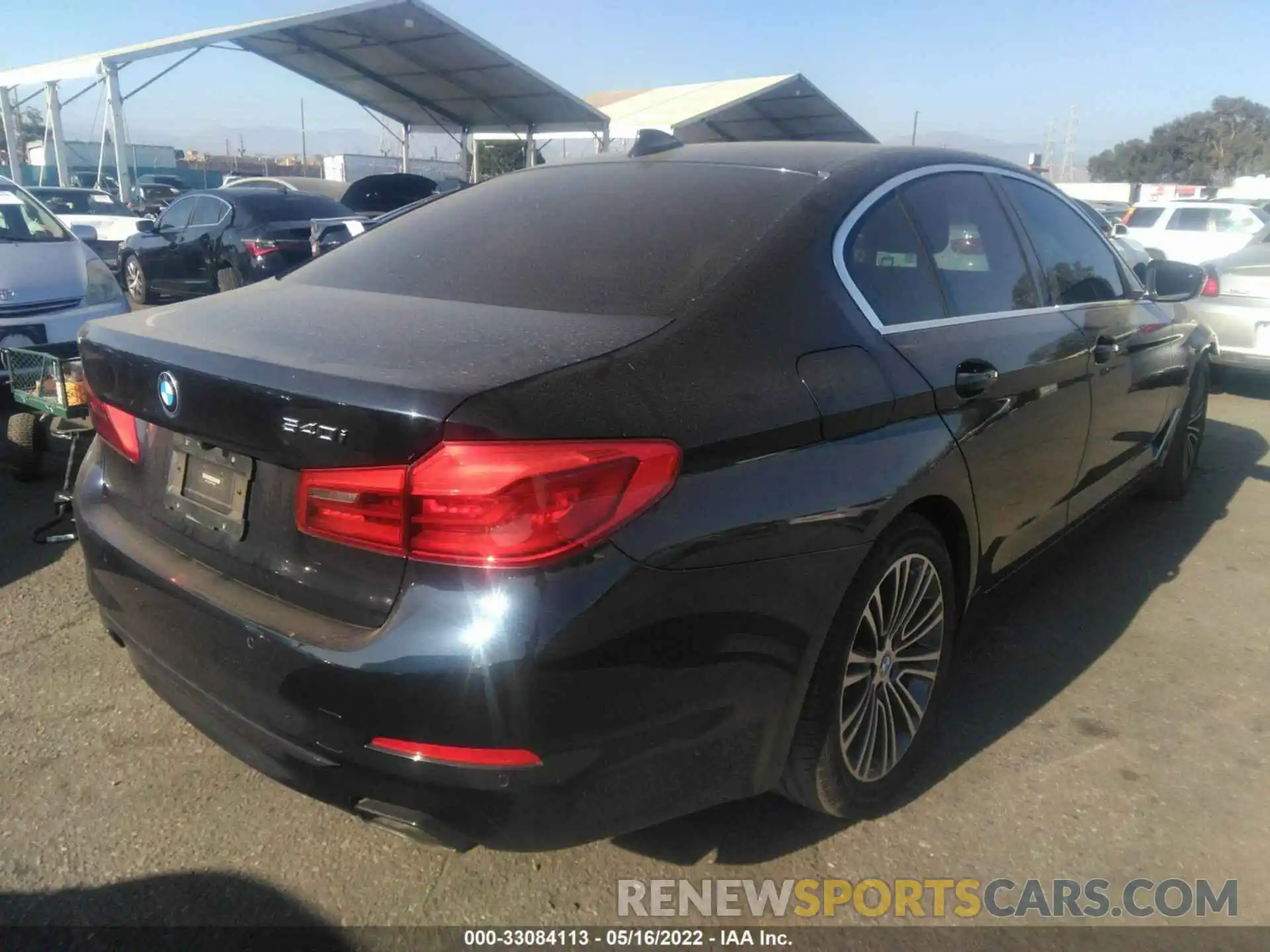 4 Photograph of a damaged car WBAJE5C50KWW03375 BMW 5 SERIES 2019