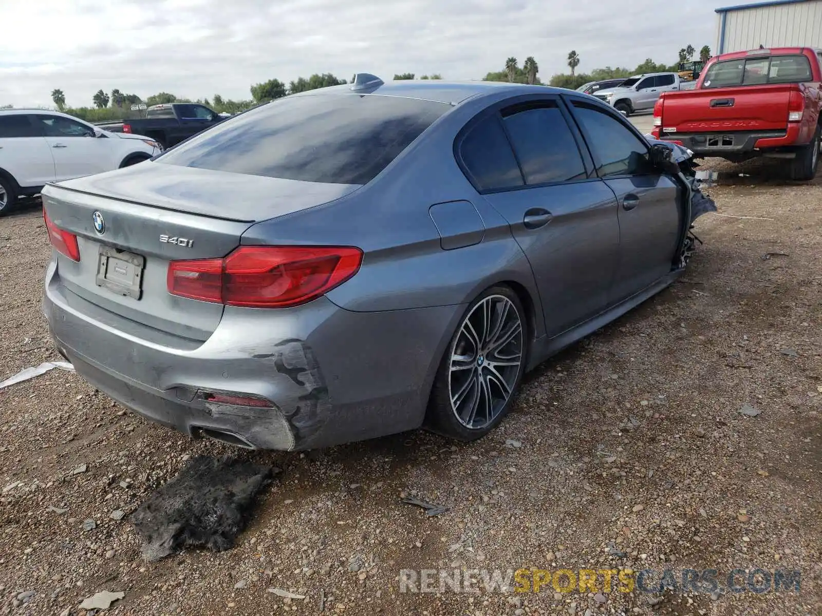 4 Photograph of a damaged car WBAJE5C50KWW14120 BMW 5 SERIES 2019