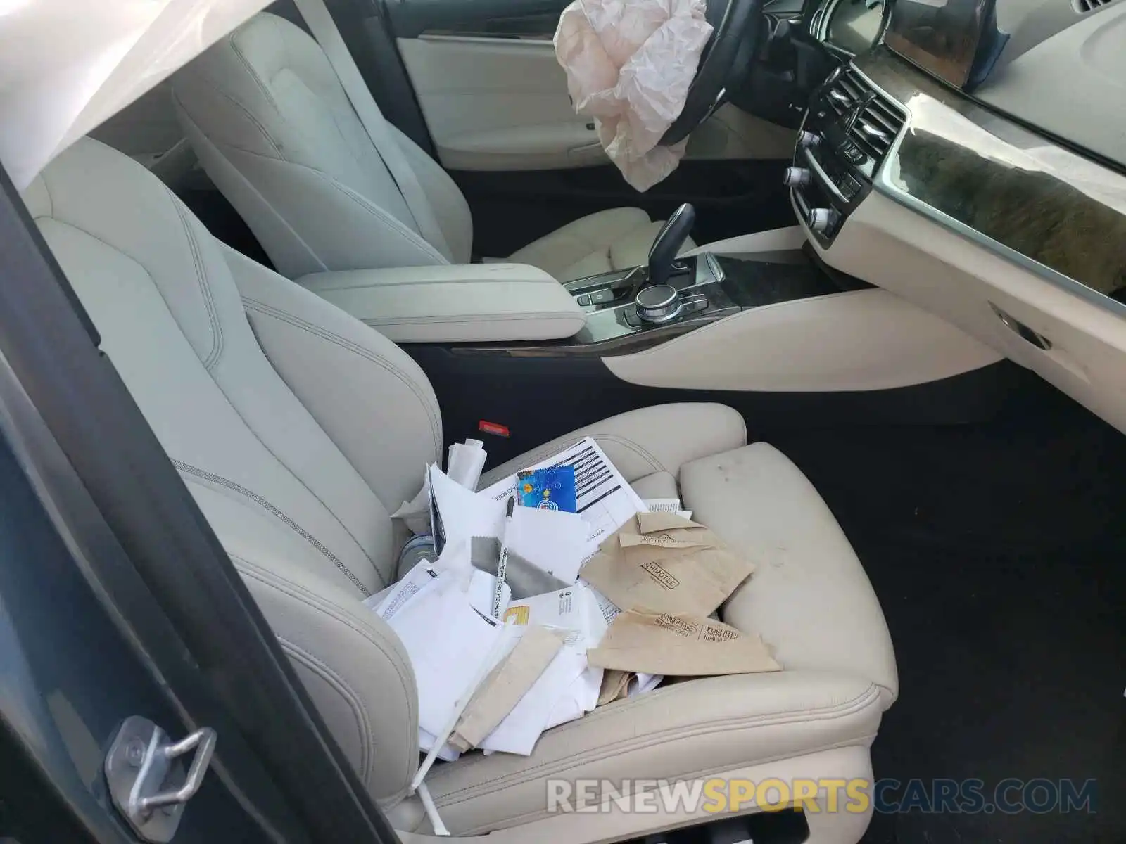 5 Photograph of a damaged car WBAJE5C50KWW14120 BMW 5 SERIES 2019