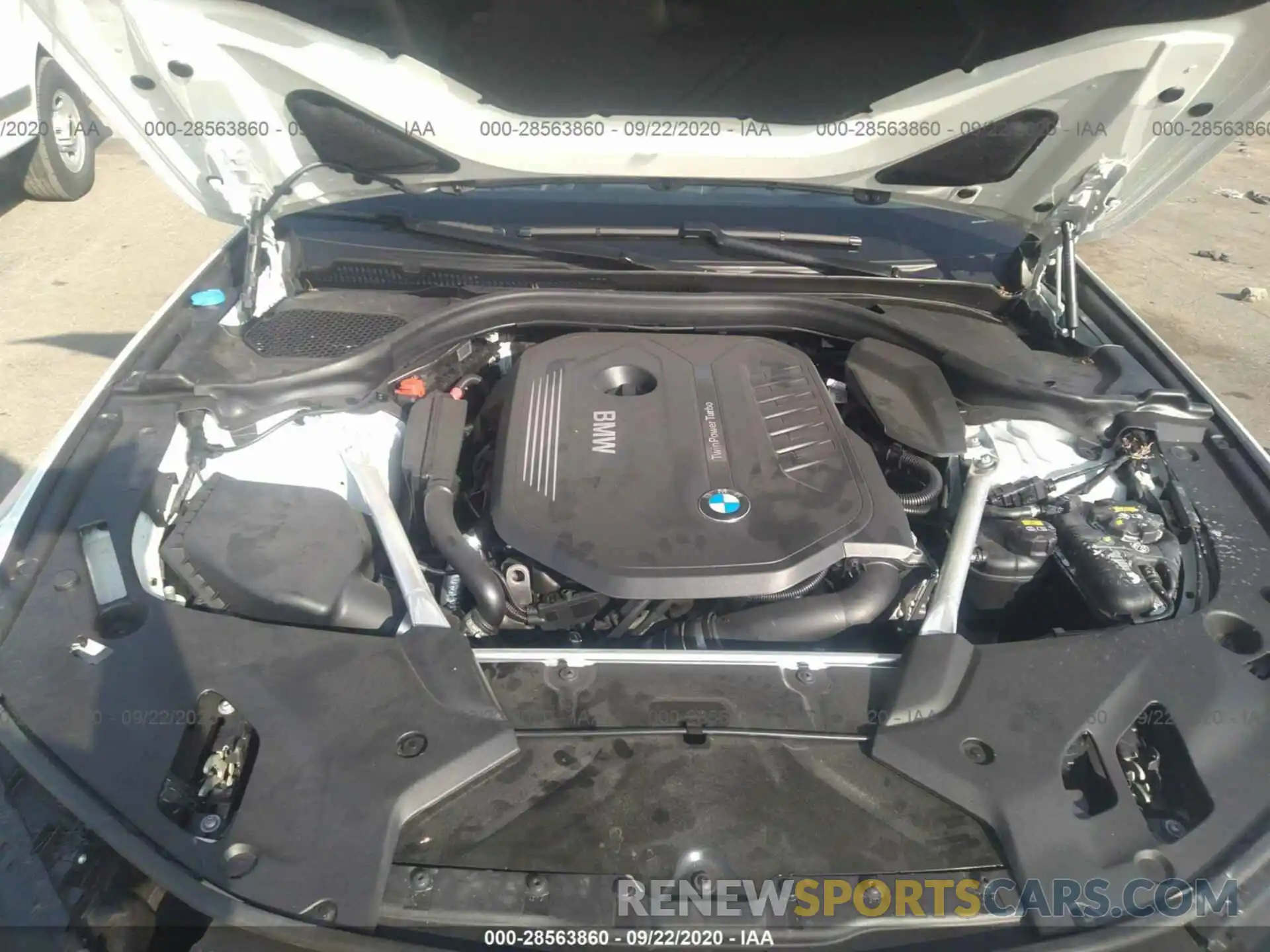 10 Фотография поврежденного автомобиля WBAJE5C50KWW15588 BMW 5 SERIES 2019