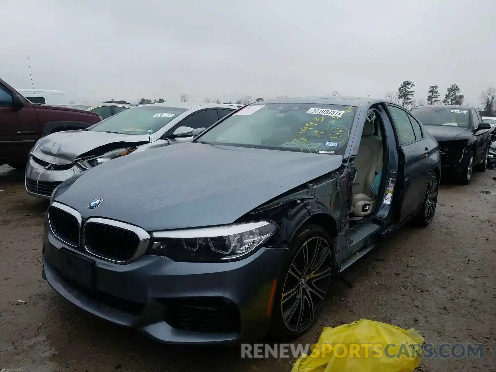 2 Photograph of a damaged car WBAJE5C50KWW18491 BMW 5 SERIES 2019