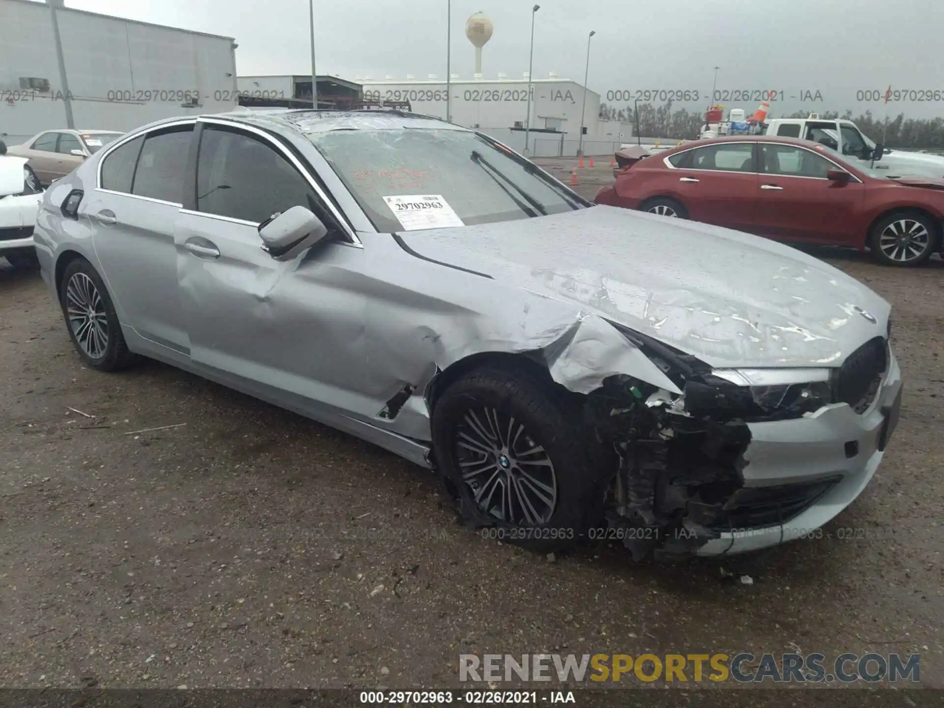 1 Photograph of a damaged car WBAJE5C50KWW22170 BMW 5 SERIES 2019