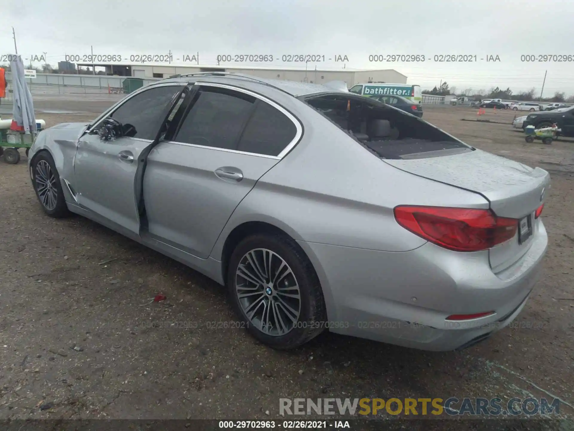 3 Photograph of a damaged car WBAJE5C50KWW22170 BMW 5 SERIES 2019