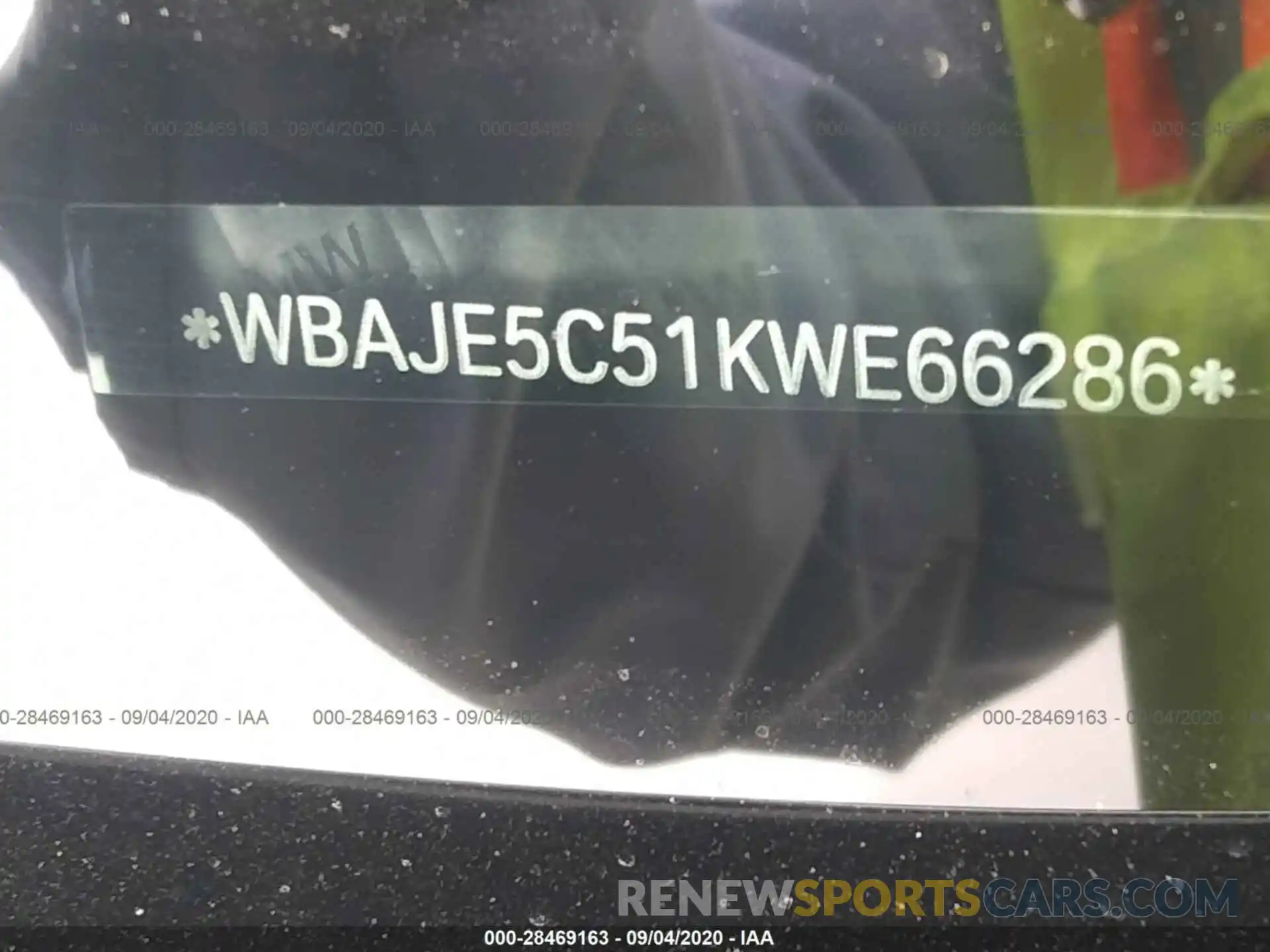 9 Photograph of a damaged car WBAJE5C51KWE66286 BMW 5 SERIES 2019