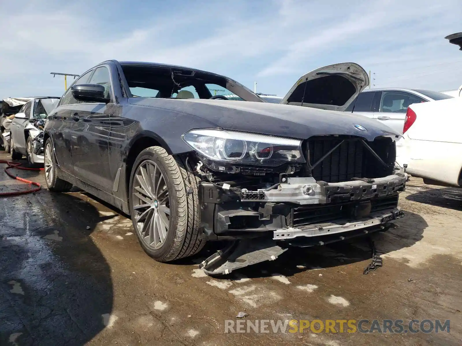 1 Photograph of a damaged car WBAJE5C51KWW15034 BMW 5 SERIES 2019