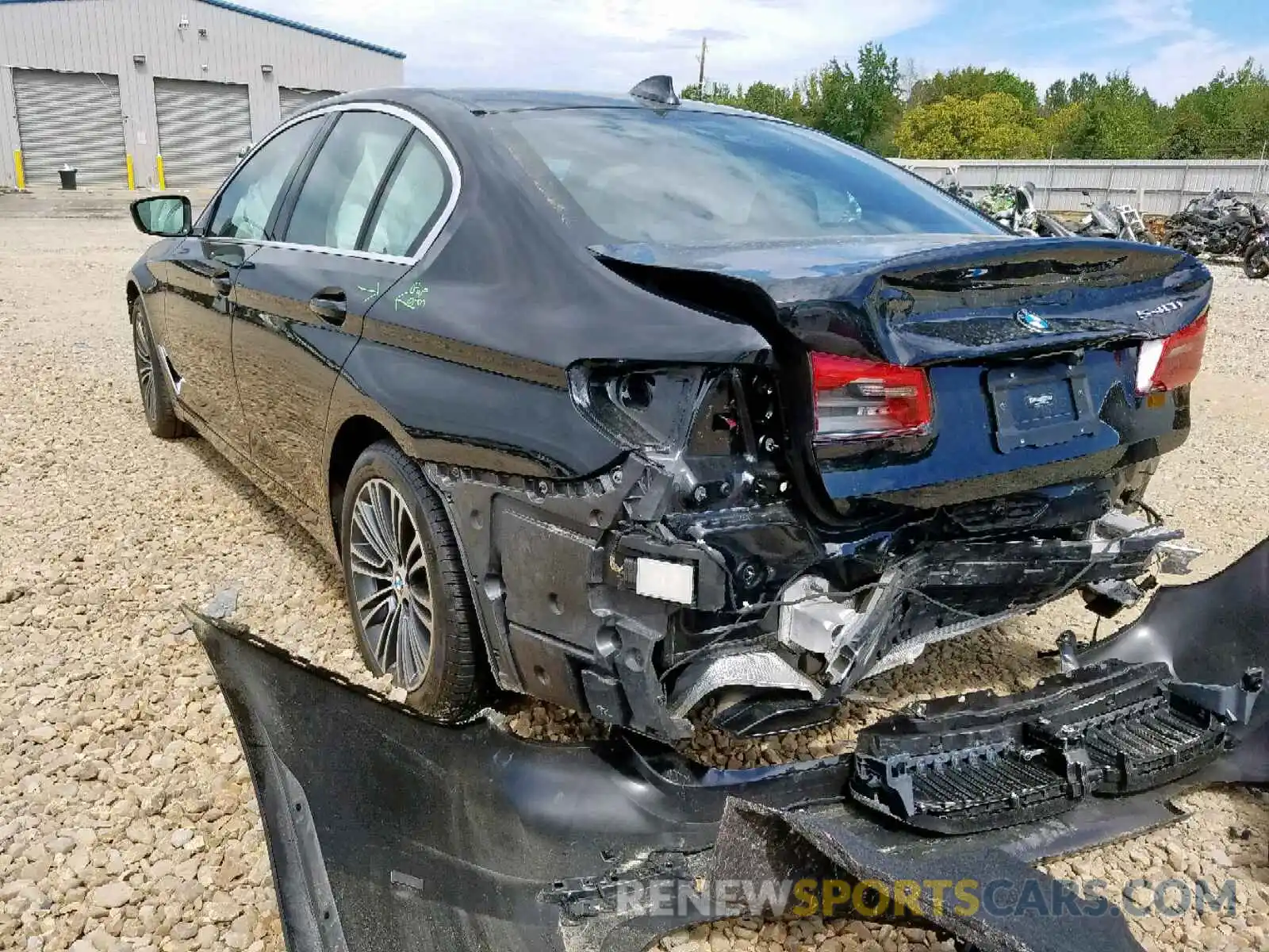 3 Photograph of a damaged car WBAJE5C51KWW17088 BMW 5 SERIES 2019