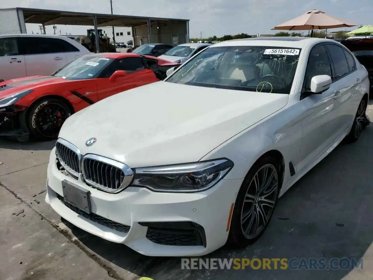 2 Photograph of a damaged car WBAJE5C51KWW26003 BMW 5 SERIES 2019