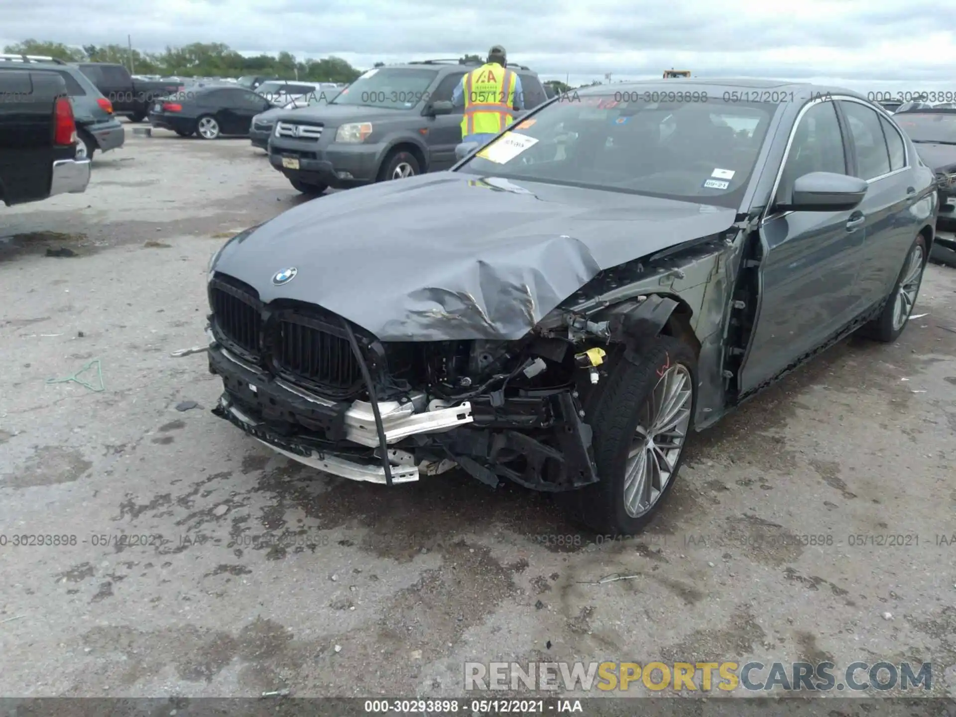 6 Photograph of a damaged car WBAJE5C52KWA98670 BMW 5 SERIES 2019