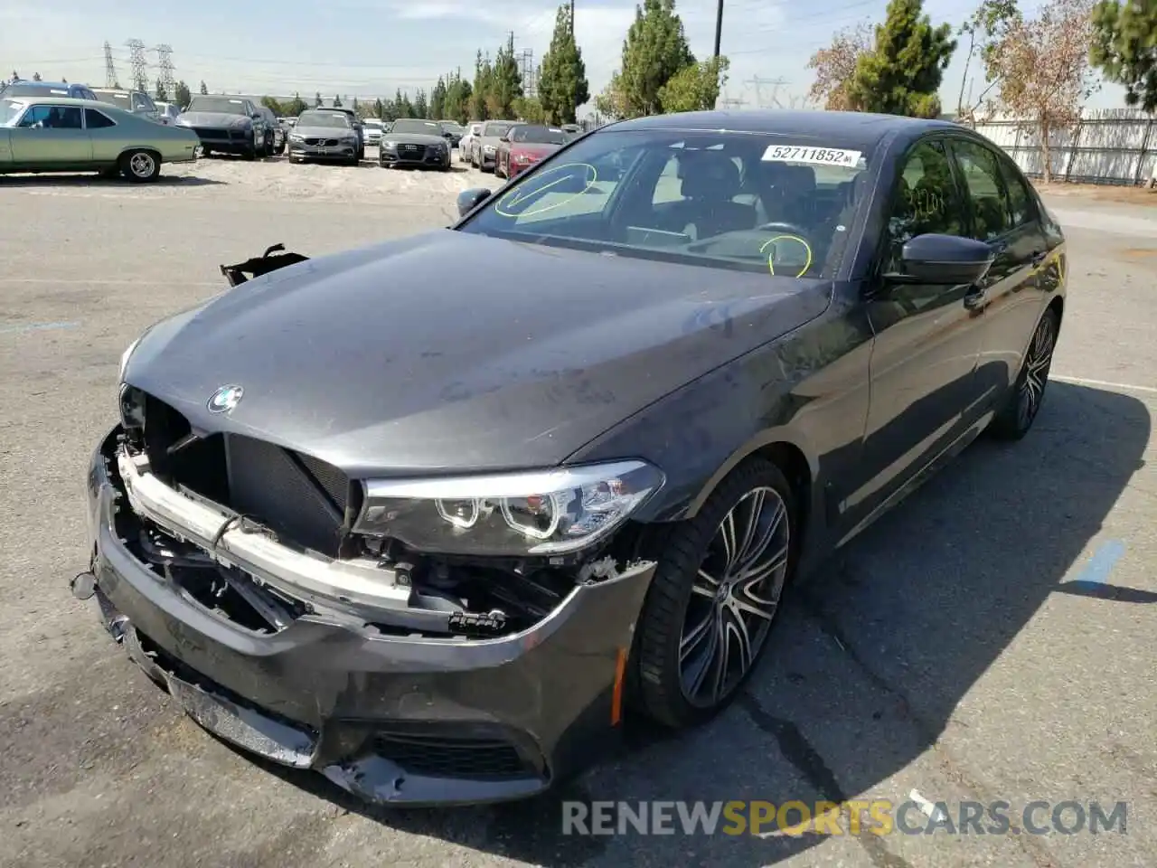 2 Photograph of a damaged car WBAJE5C52KWE66166 BMW 5 SERIES 2019