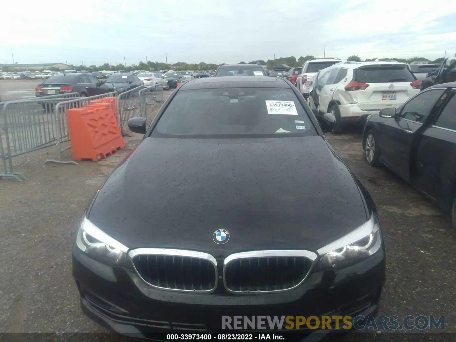 6 Photograph of a damaged car WBAJE5C52KWE66653 BMW 5 SERIES 2019