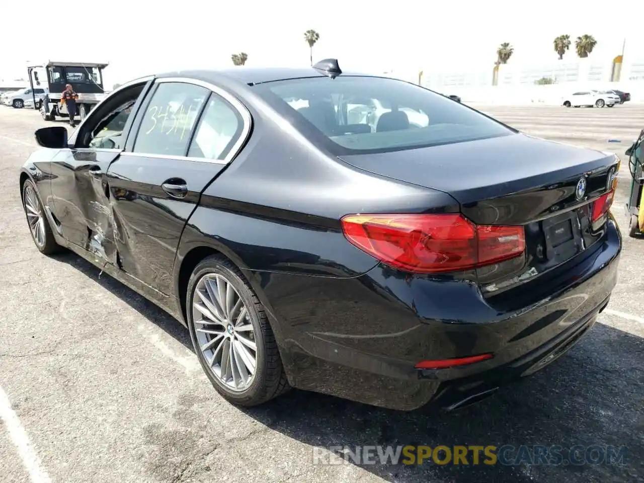 3 Photograph of a damaged car WBAJE5C52KWW10621 BMW 5 SERIES 2019