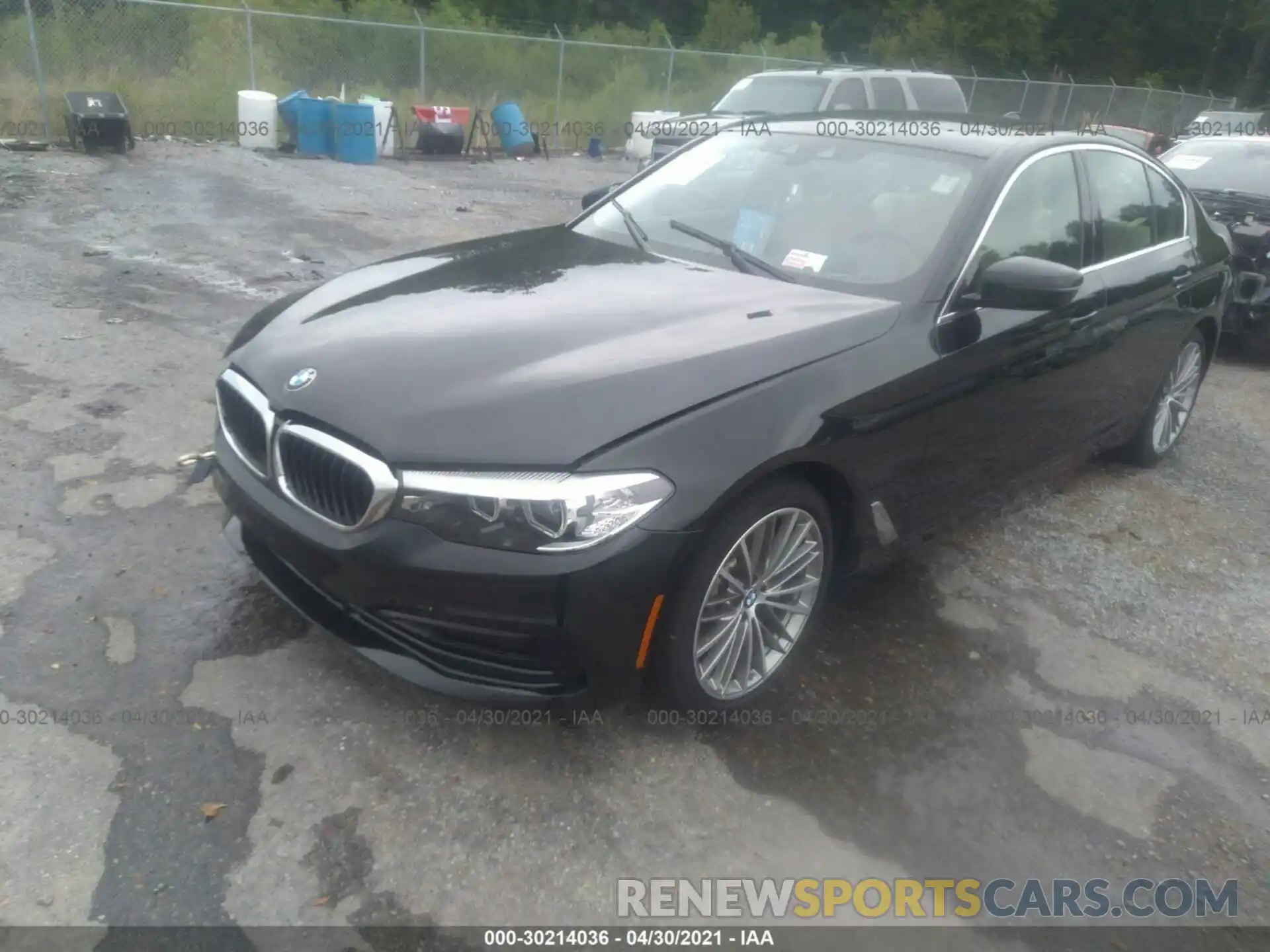 2 Photograph of a damaged car WBAJE5C52KWW37284 BMW 5 SERIES 2019