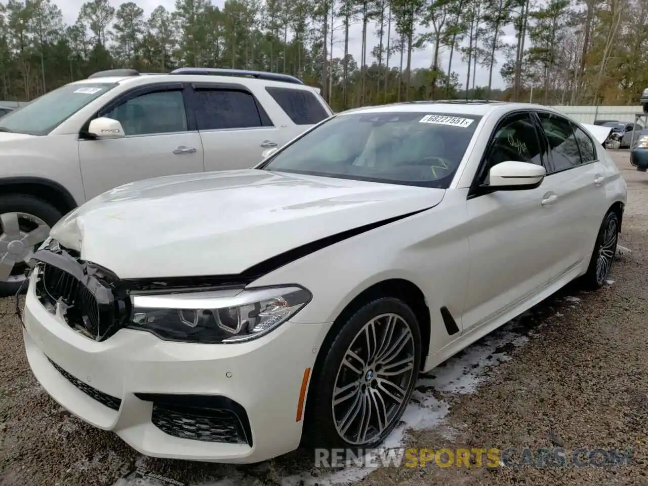 2 Photograph of a damaged car WBAJE5C53KBM76998 BMW 5 SERIES 2019