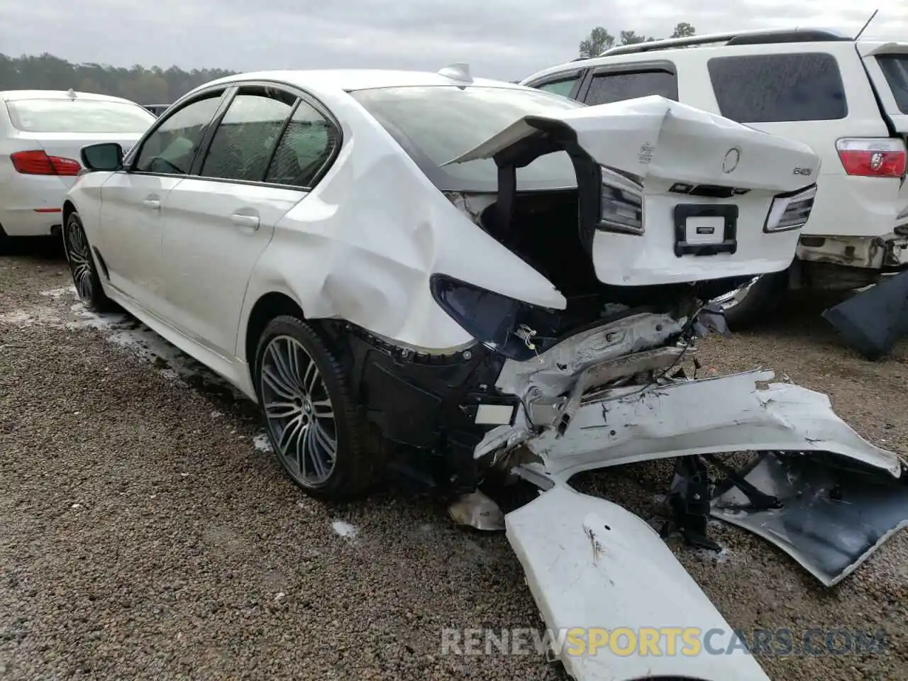 3 Photograph of a damaged car WBAJE5C53KBM76998 BMW 5 SERIES 2019