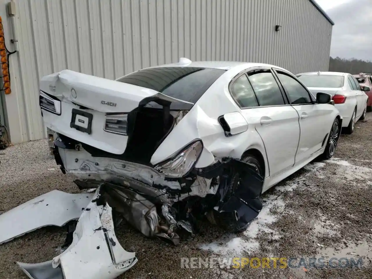 4 Photograph of a damaged car WBAJE5C53KBM76998 BMW 5 SERIES 2019