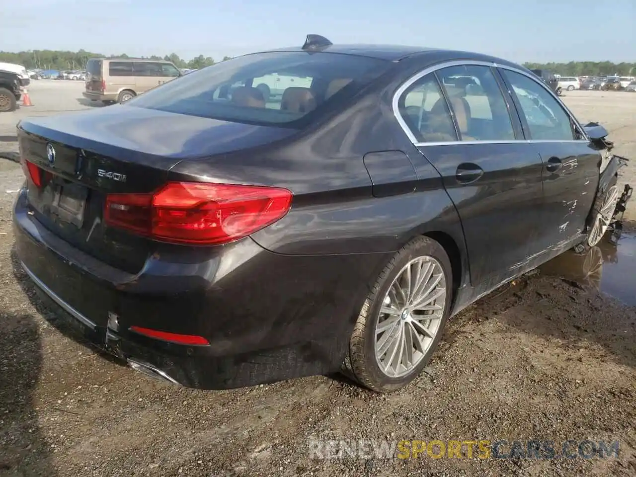 4 Photograph of a damaged car WBAJE5C53KG919606 BMW 5 SERIES 2019