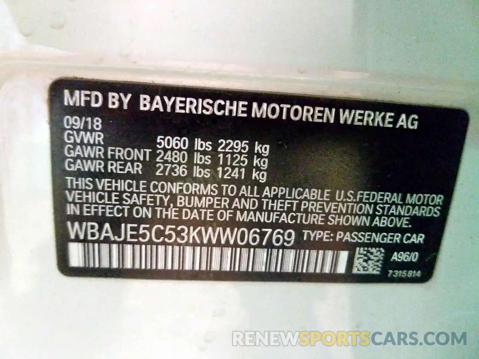 10 Photograph of a damaged car WBAJE5C53KWW06769 BMW 5 SERIES 2019