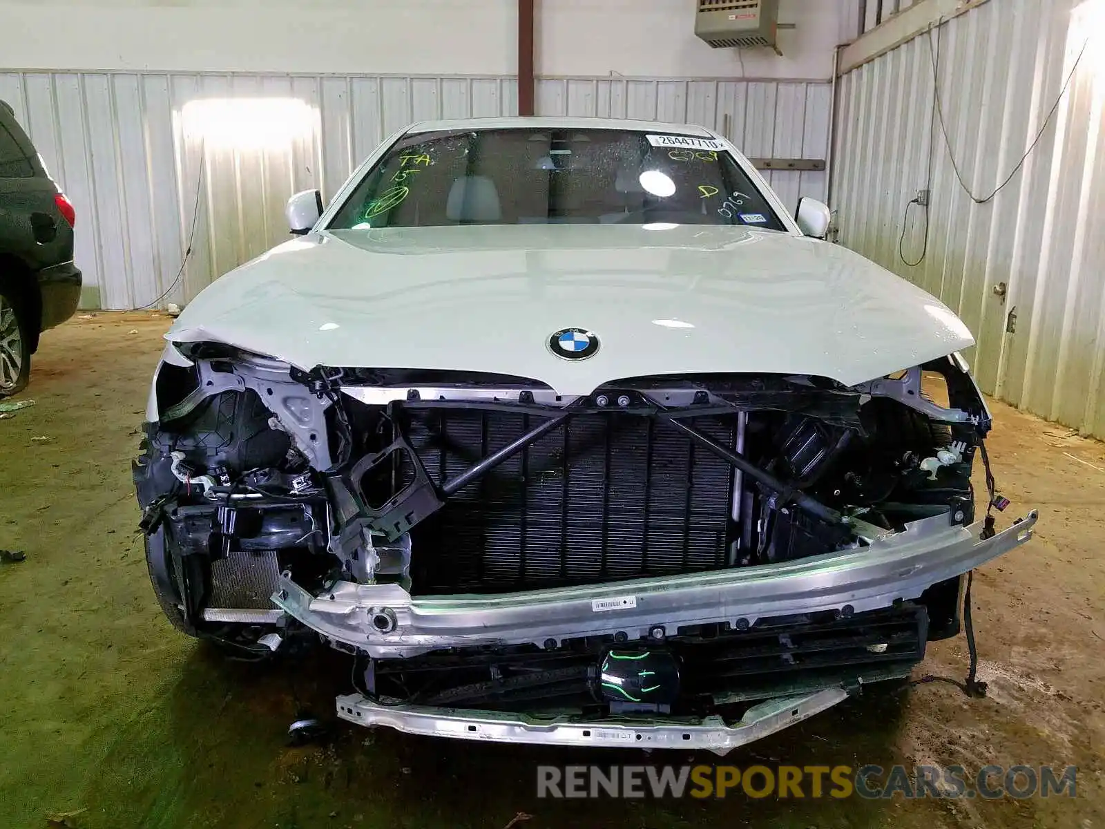 9 Photograph of a damaged car WBAJE5C53KWW06769 BMW 5 SERIES 2019