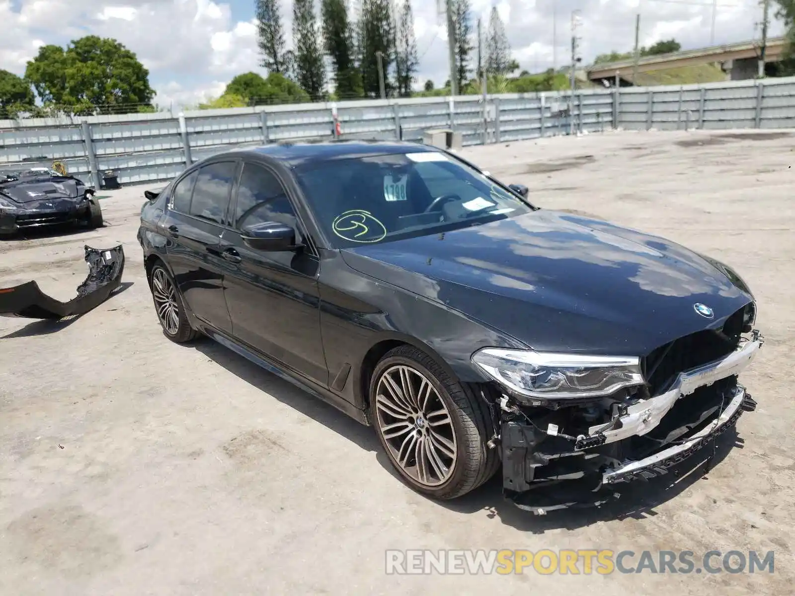 1 Photograph of a damaged car WBAJE5C53KWW11986 BMW 5 SERIES 2019