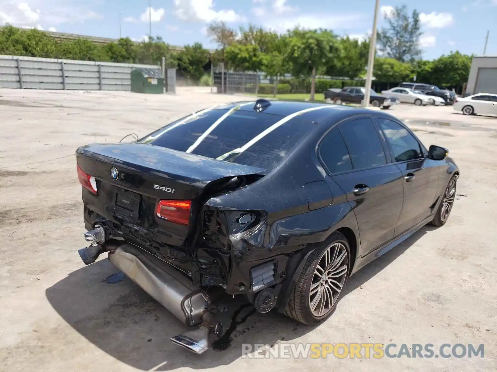 4 Photograph of a damaged car WBAJE5C53KWW11986 BMW 5 SERIES 2019