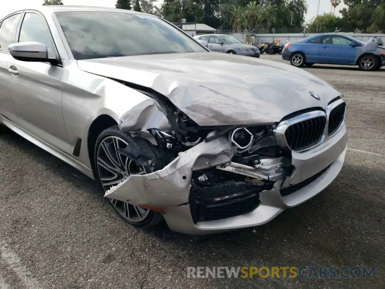 9 Photograph of a damaged car WBAJE5C54KG918934 BMW 5 SERIES 2019