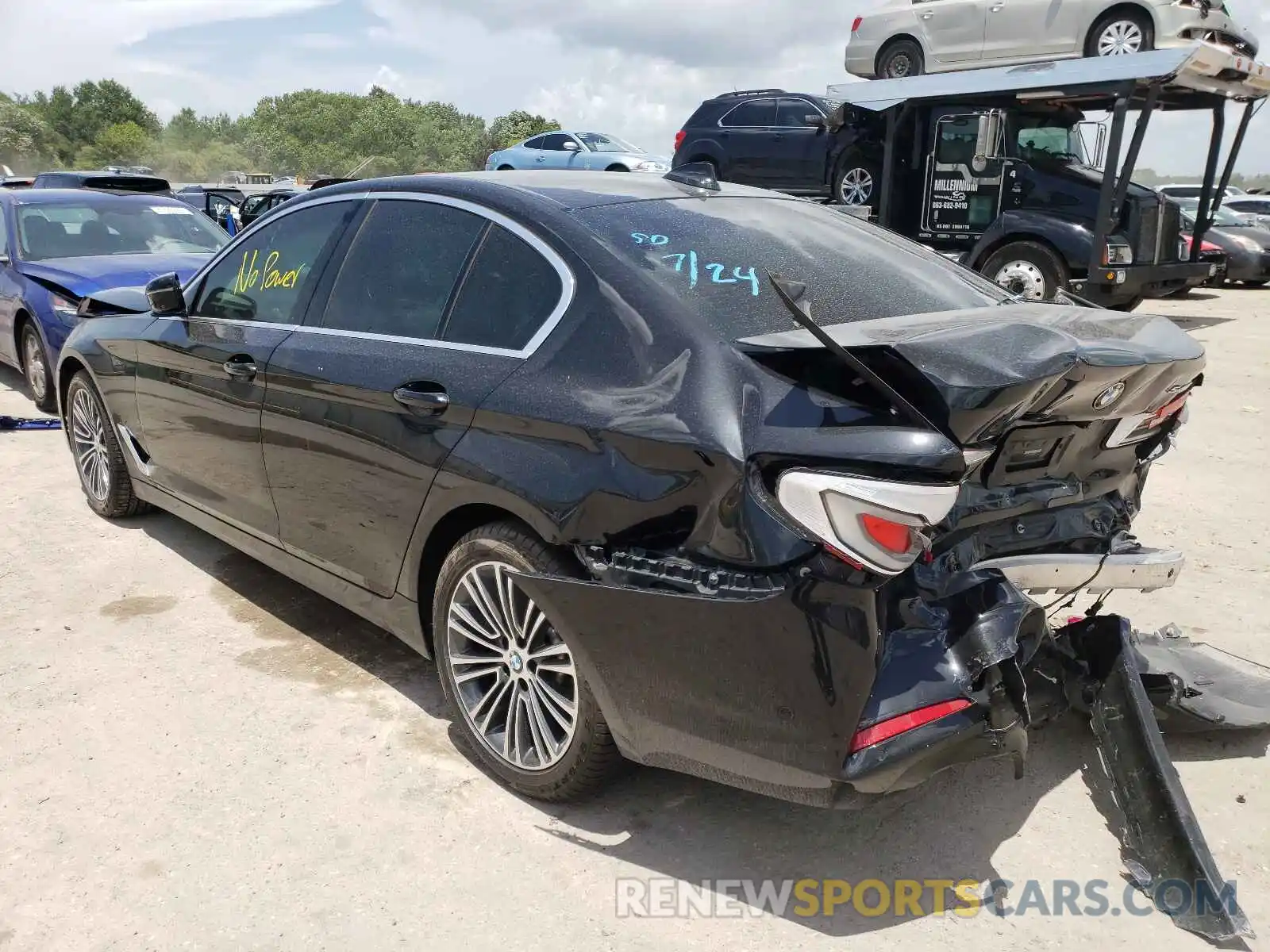 3 Photograph of a damaged car WBAJE5C54KWE66301 BMW 5 SERIES 2019