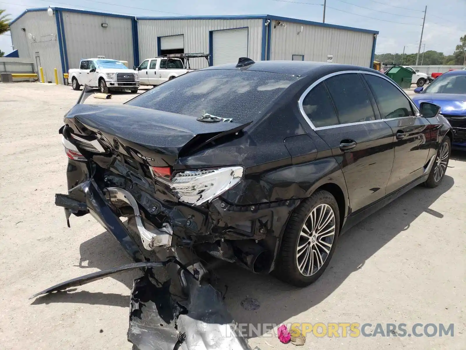 4 Photograph of a damaged car WBAJE5C54KWE66301 BMW 5 SERIES 2019