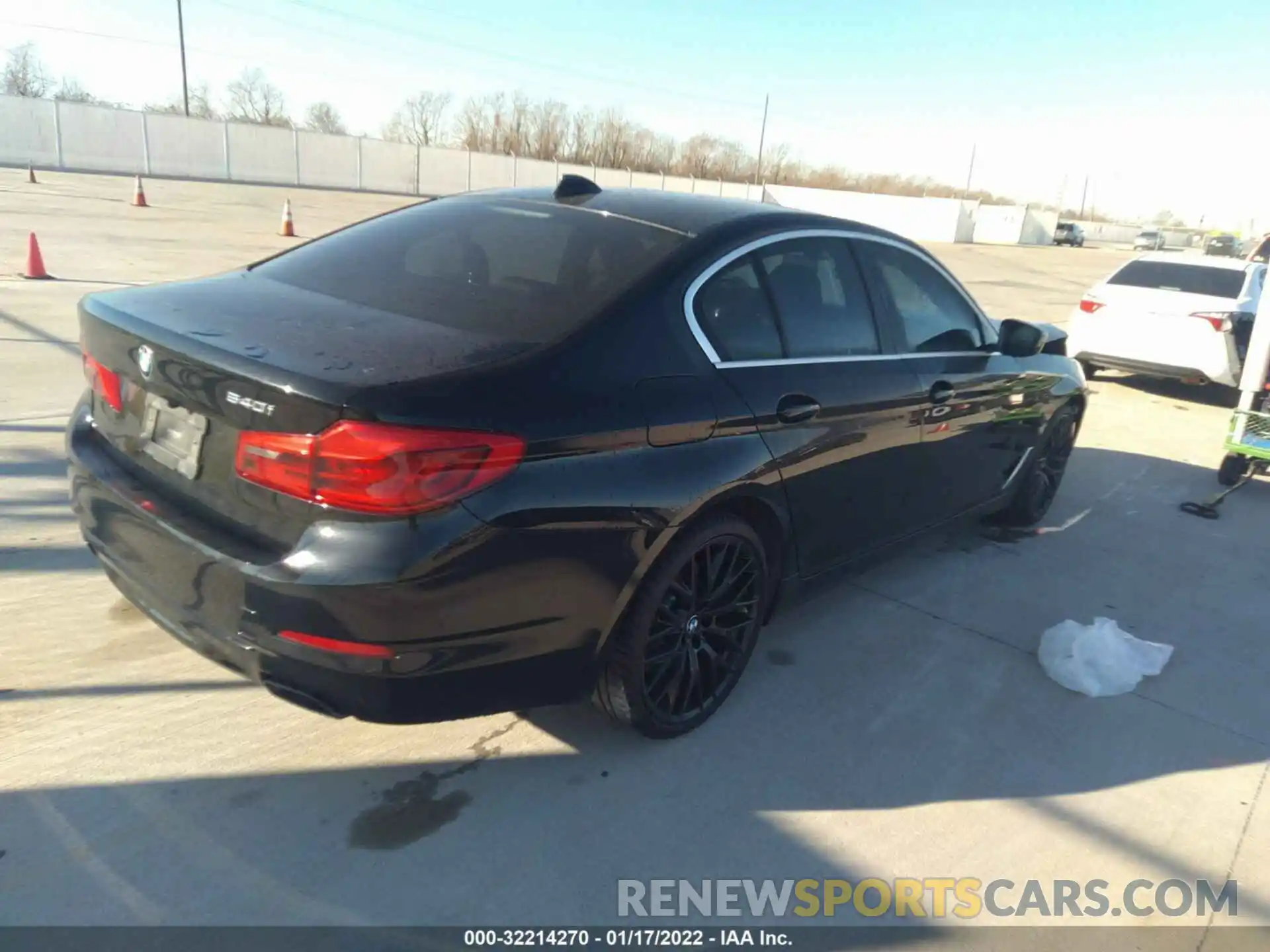 4 Photograph of a damaged car WBAJE5C54KWW08840 BMW 5 SERIES 2019