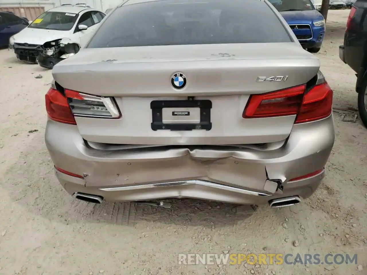 9 Photograph of a damaged car WBAJE5C54KWW16596 BMW 5 SERIES 2019