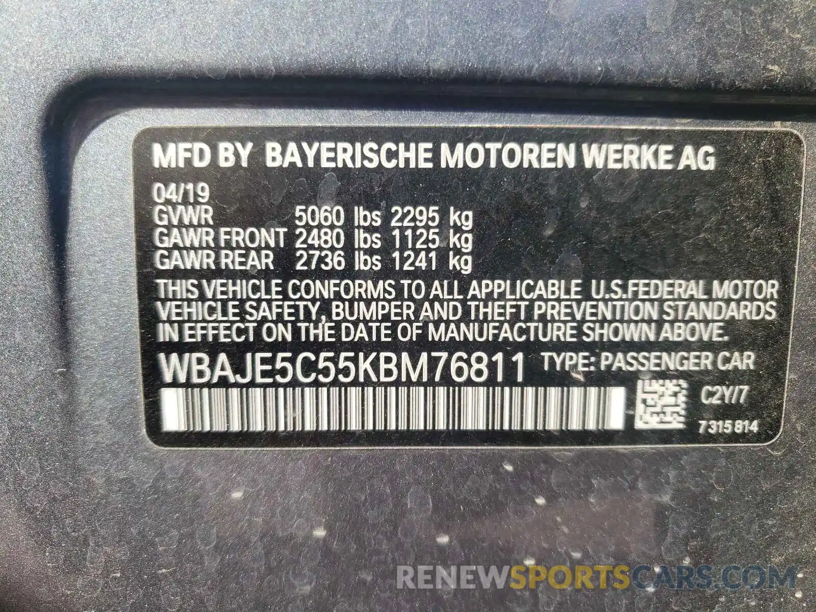 10 Photograph of a damaged car WBAJE5C55KBM76811 BMW 5 SERIES 2019