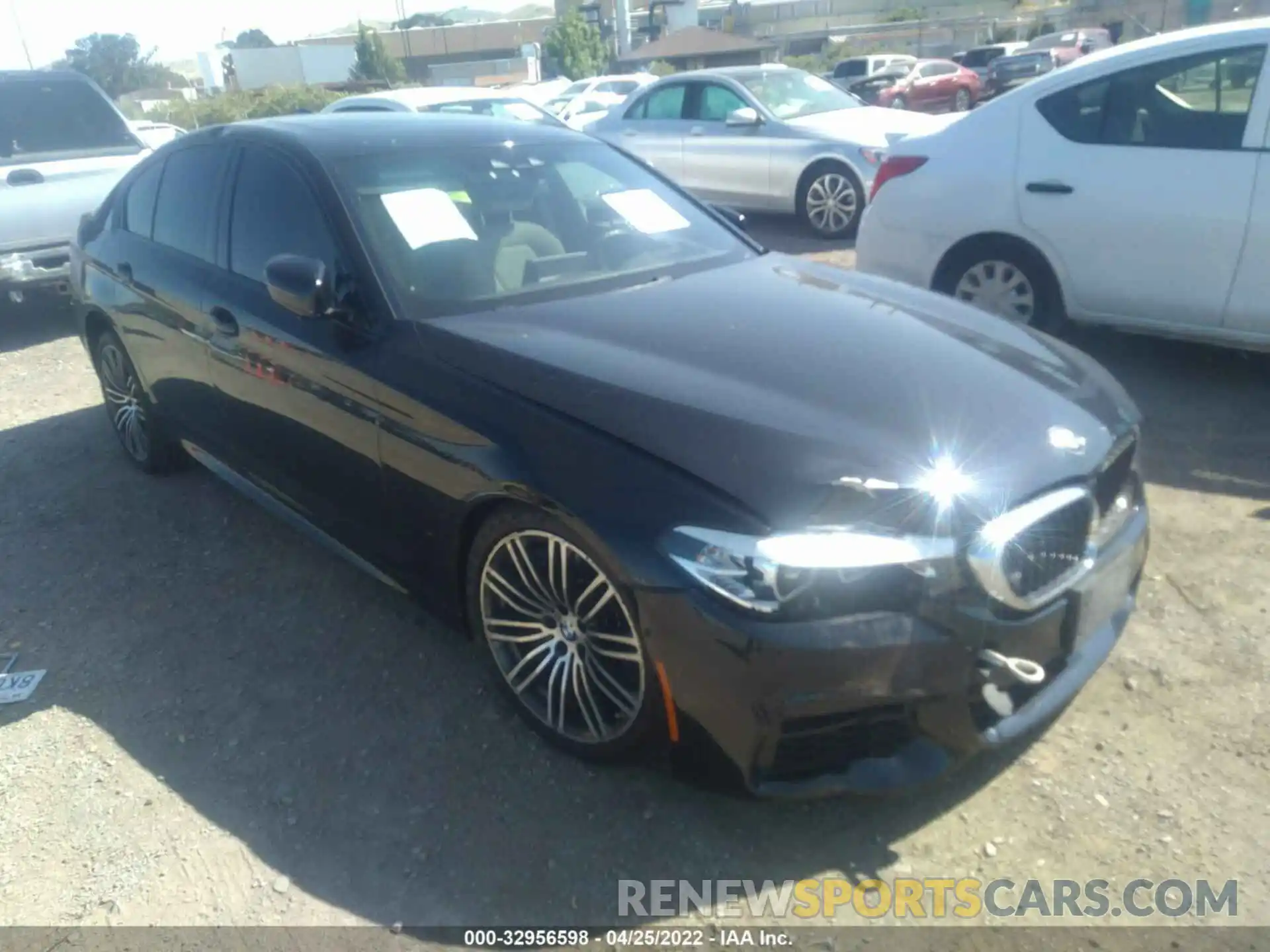 1 Photograph of a damaged car WBAJE5C55KG919719 BMW 5 SERIES 2019