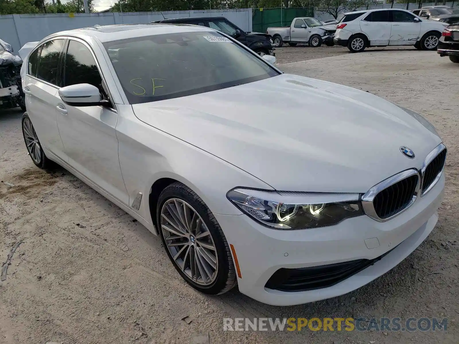 1 Photograph of a damaged car WBAJE5C55KWW08863 BMW 5 SERIES 2019