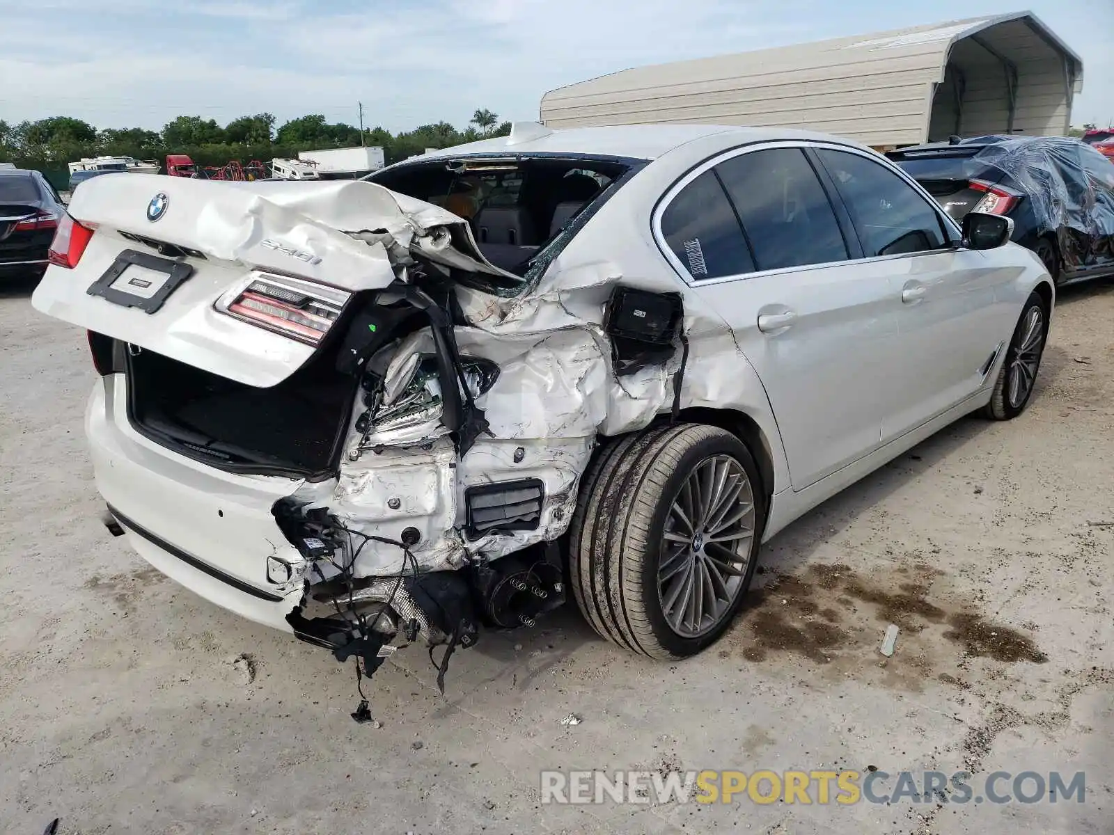 4 Photograph of a damaged car WBAJE5C55KWW08863 BMW 5 SERIES 2019