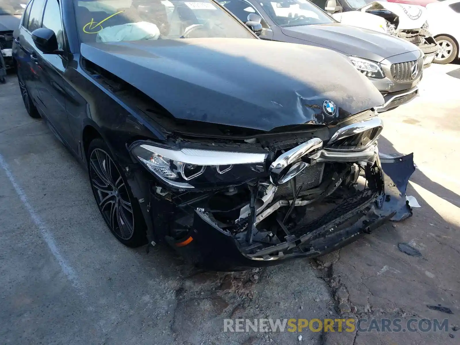 9 Photograph of a damaged car WBAJE5C56KWE66400 BMW 5 SERIES 2019