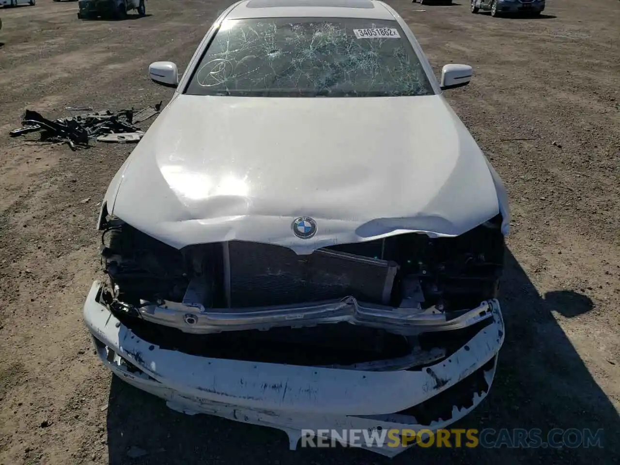 9 Photograph of a damaged car WBAJE5C56KWW11769 BMW 5 SERIES 2019