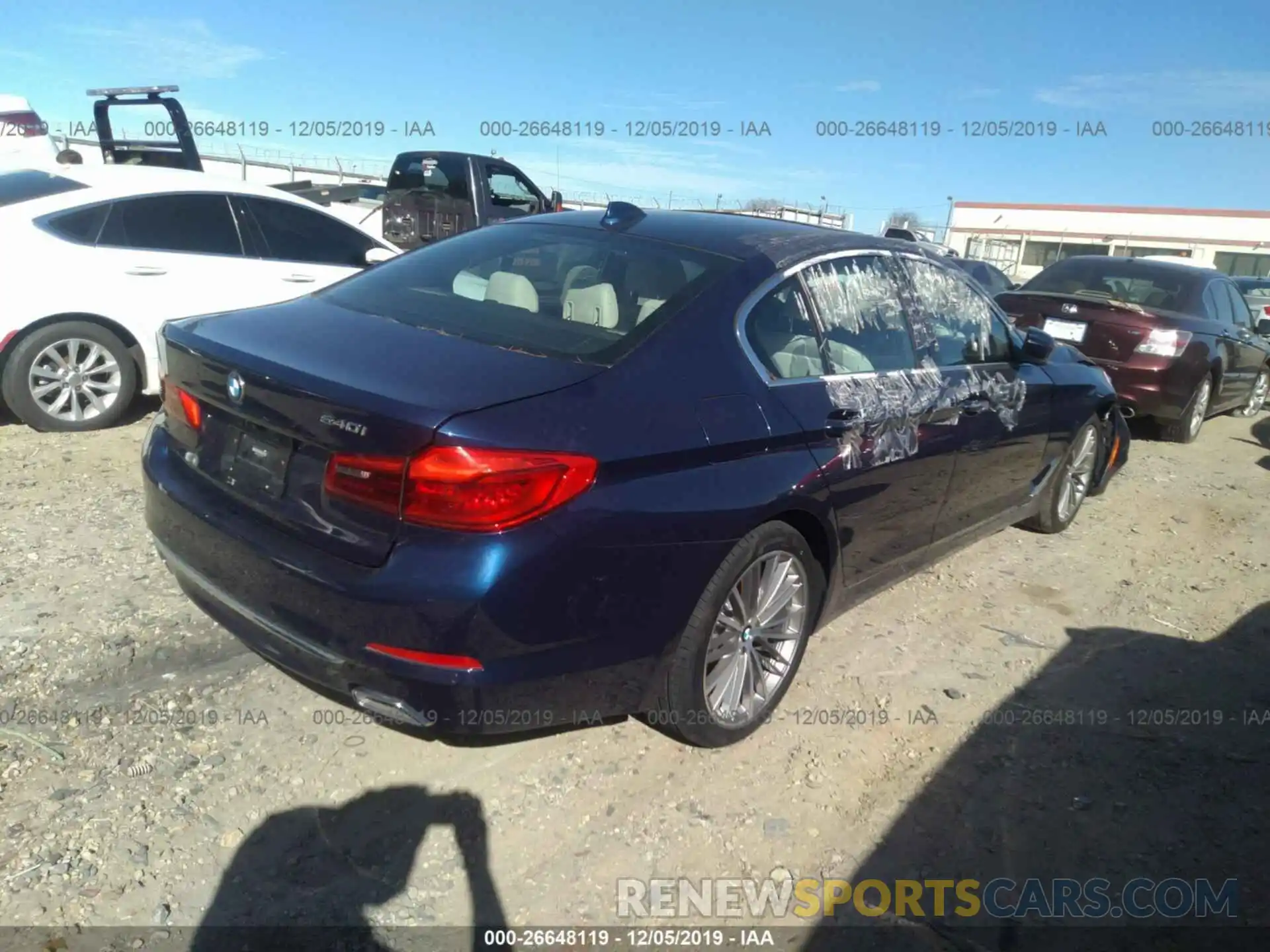 4 Photograph of a damaged car WBAJE5C56KWW14848 BMW 5 SERIES 2019