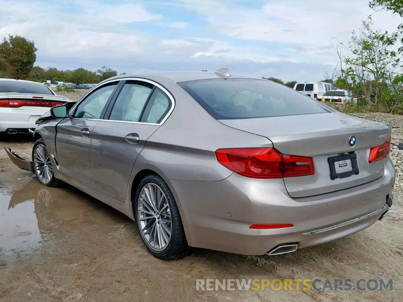 3 Photograph of a damaged car WBAJE5C56KWW20035 BMW 5 SERIES 2019